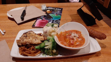 Applebee's Grill And Okeechobee food