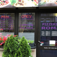 Pizzeria Roma outside