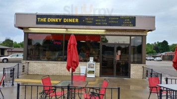 Dinky Diner inside