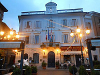 Pasticceria Bolongaro inside