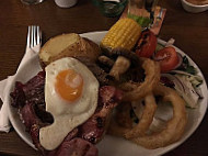 The Hollybush food