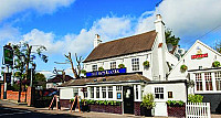 The Royal Oak outside