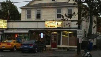 Carl's BBQ and Jerk outside