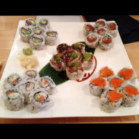 Sen Sushi food