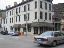 Washington Platform Saloon & Restaurant outside