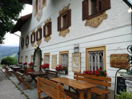 Gasthof Zum Seewirt outside