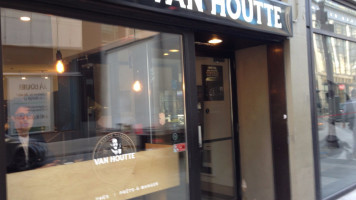 Cafe Al Van Houtte food