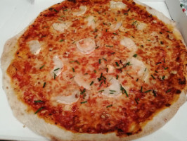 Univers Pizza food