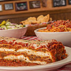 Buca Di Beppo Italian food