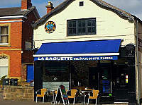 La Baguette inside