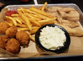 Moss Creek Fish House food