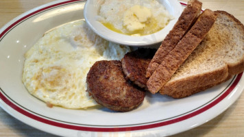 Huddle House food