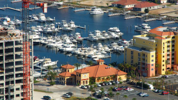 Riviera Dunes Dockside food