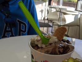 Sweetfrog food