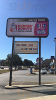 Dunkin' Donuts outside