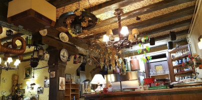 Le Caveau de Brunstein food