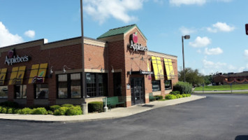 Applebee's Grill outside