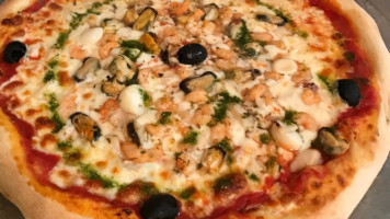 Pizza Goupil food