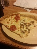 Talliano's Pizzeria food