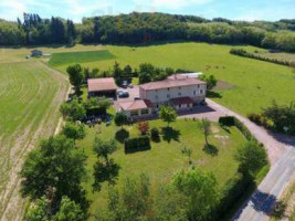 La Ferme Du Chapi outside