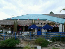 Joe's Crab Shack outside