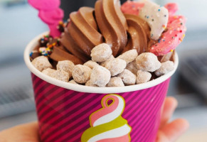 Menchie's Frozen Yogurt food