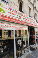 Saravanaa Bhavan outside