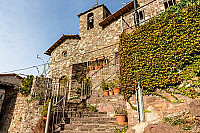 L'abadia De Castellars outside