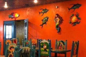 Mariscos La Playa inside