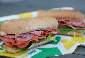 Subway Of Paris Landing food