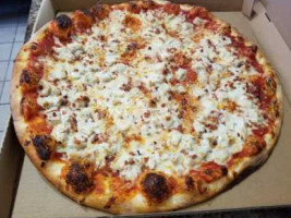 Cucinella's Brick Oven Pizzeria food