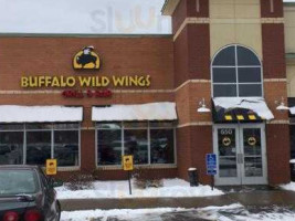 Buffalo Wild Wings outside