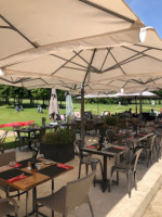 Le Bistrot Du 9 Terrasse Au Golf Du Tremblay inside