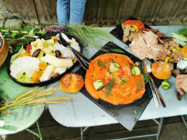 Le Bar de la Marine food