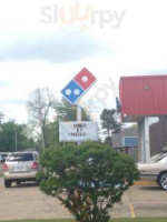 Domino's Pizza outside