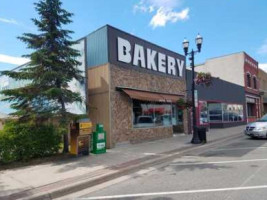 Janicke Bakery inside