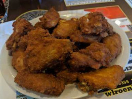 Willees Tavern food