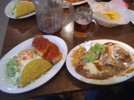 Los Tres Amigos food