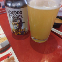 Red Robin Gourmet Burgers And Brews food