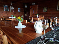 Wirtshaus Godswaergjistubu Tsokhim Co. food