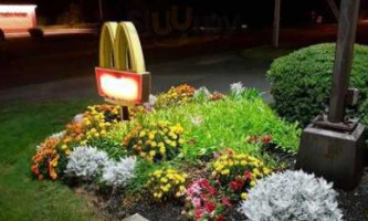 Mcdonald's outside