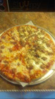 Cavallario’s Bayside Pizza food