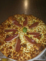 Dam's Pizza food