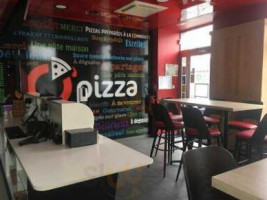 O'pizza Colmar inside