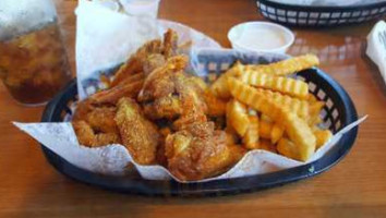 Duke's Wings And Seafood food