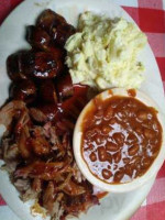 Greg's Bbq food