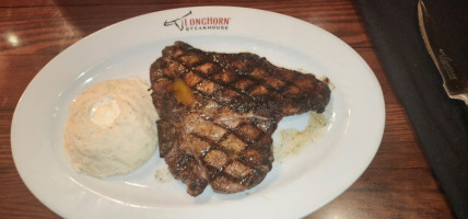 Longhorn Steakhouse food