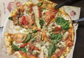 Mod Pizza food