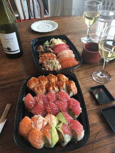 Sino Sushi Mad