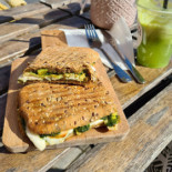 Café Wo Mad
